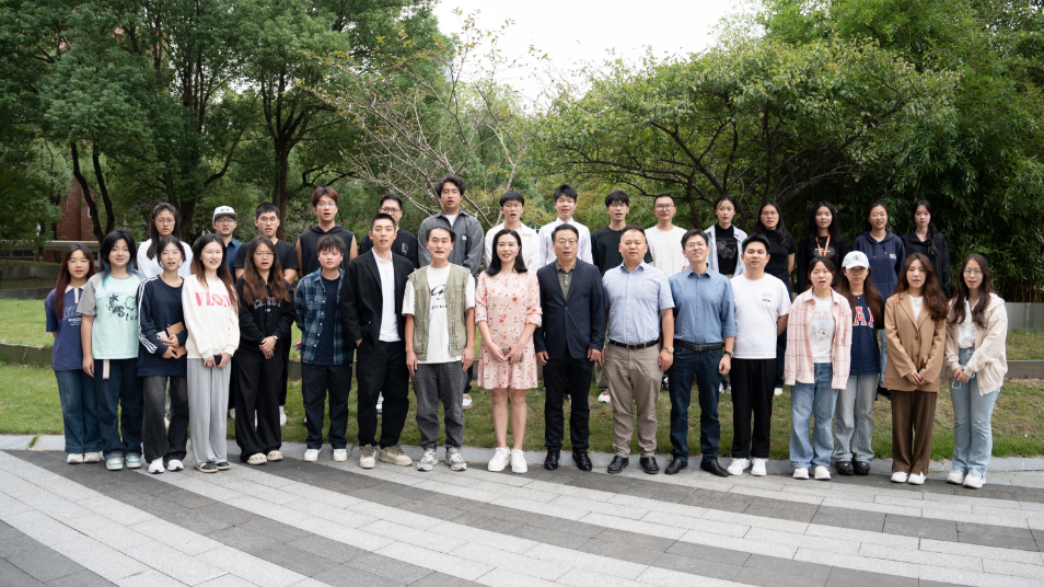 校友创业讲座心得体会_校友讲创业故事_校友讲创业故事的文案