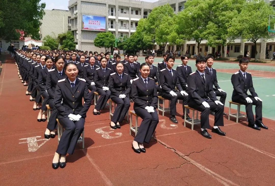 金陵老年大学英语班_金陵老年大学官网报名课程表_金陵老年大学课程及价格表