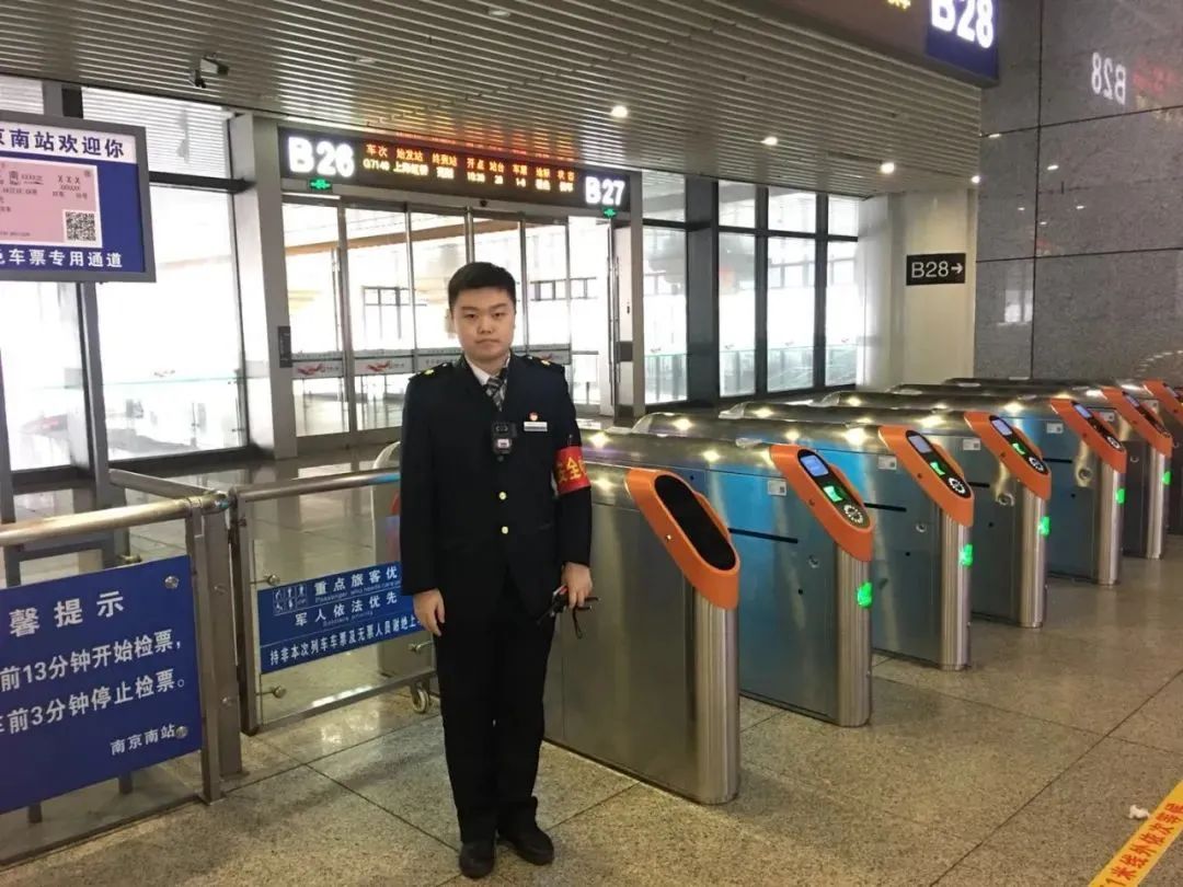 金陵老年大学课程及价格表_金陵老年大学英语班_金陵老年大学官网报名课程表