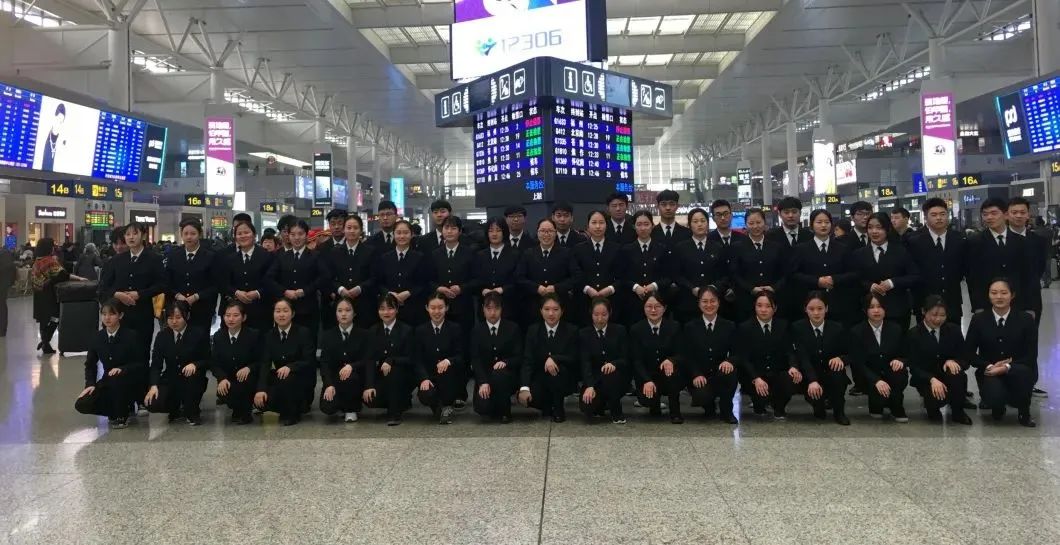 金陵老年大学官网报名课程表_金陵老年大学英语班_金陵老年大学课程及价格表