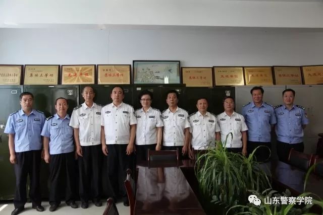 澳门招生警察学院英语要求高吗_澳门警察学院招生要求英语_澳门警察报考