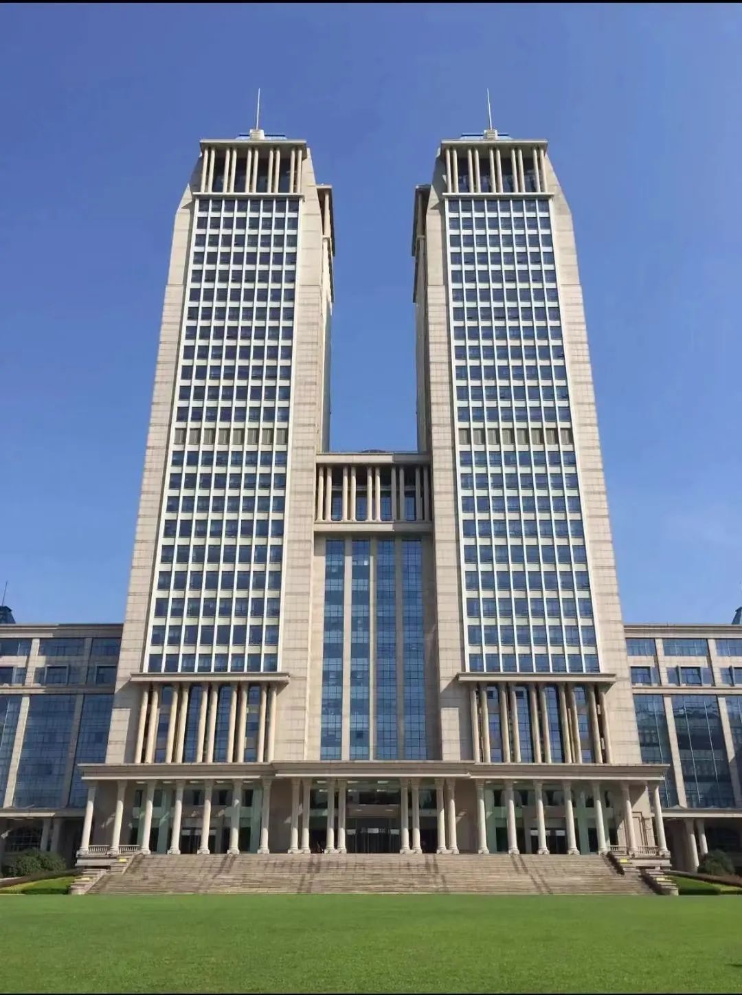 大学英语考试可以用蓝牙耳机吗_大学考场可以睡觉吗英语_大学考试可以睡觉吗